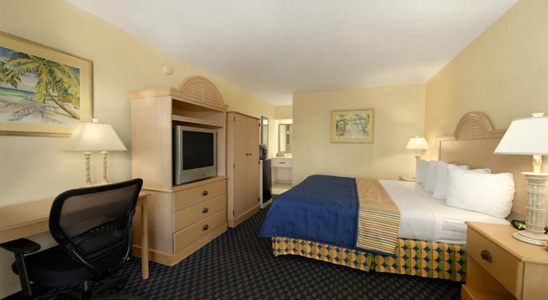 Days Inn By Wyndham Cocoa Cruiseport West At I-95/524 Екстер'єр фото