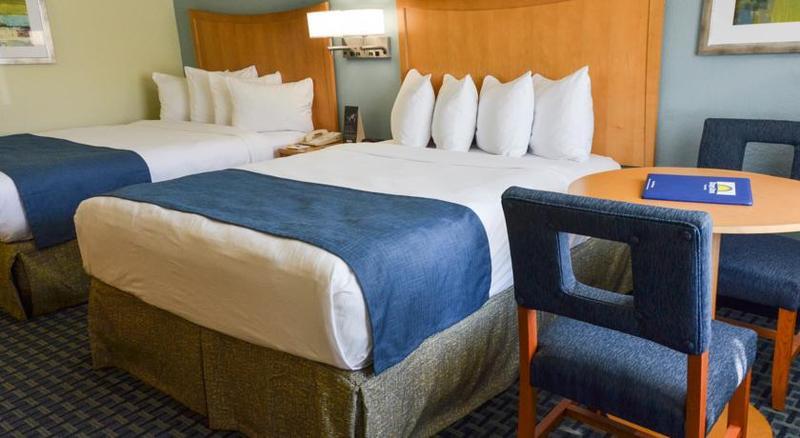 Days Inn By Wyndham Cocoa Cruiseport West At I-95/524 Екстер'єр фото