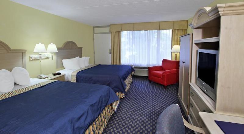 Days Inn By Wyndham Cocoa Cruiseport West At I-95/524 Екстер'єр фото